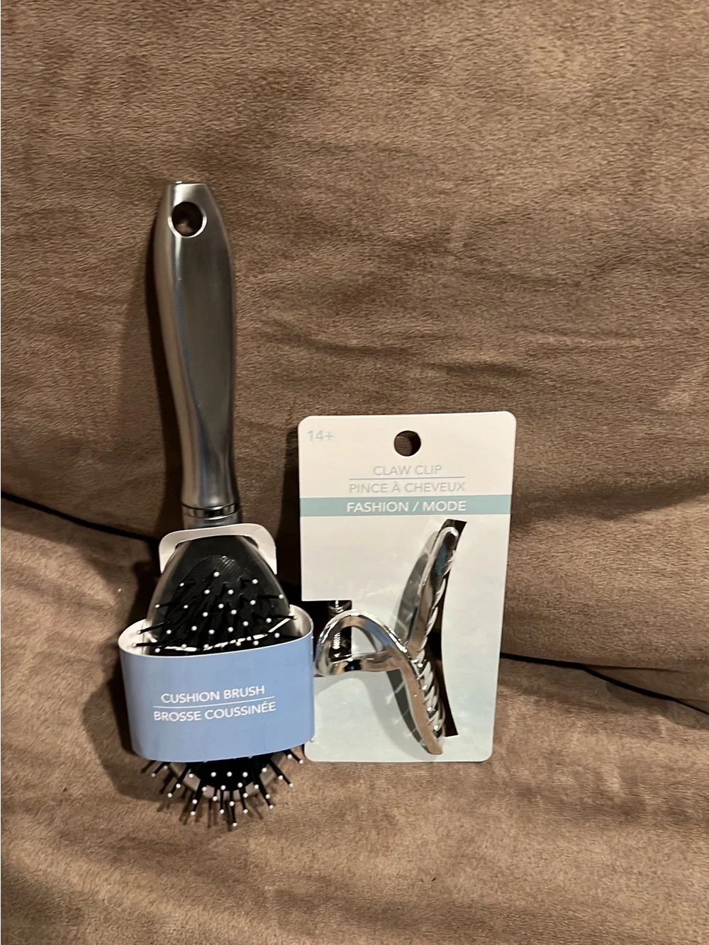Silver Cushion Hair Brush and Silver Claw Clip Set